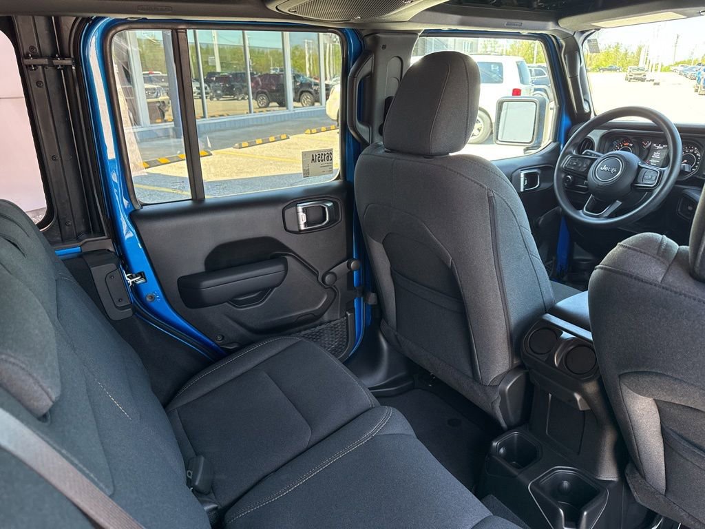 Used 2024 Jeep Wrangler Unlimited Sport AWD/4WD image 40