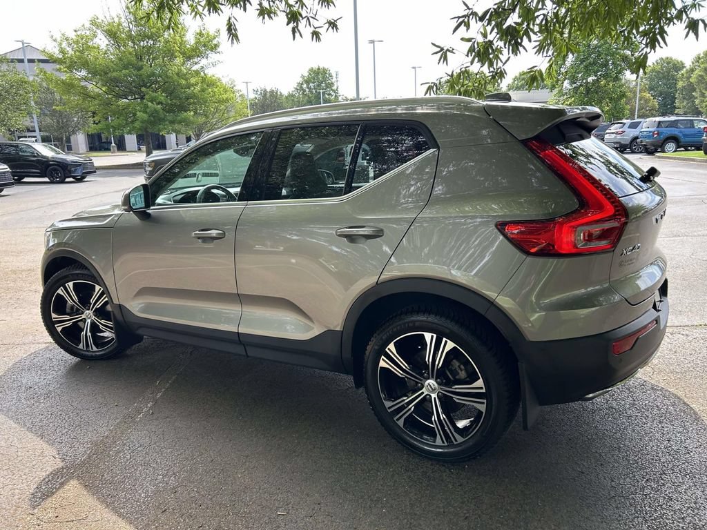 Used 2020 Volvo XC40 T5 Inscription w/ Protection Package Premier AWD/4WD image 4