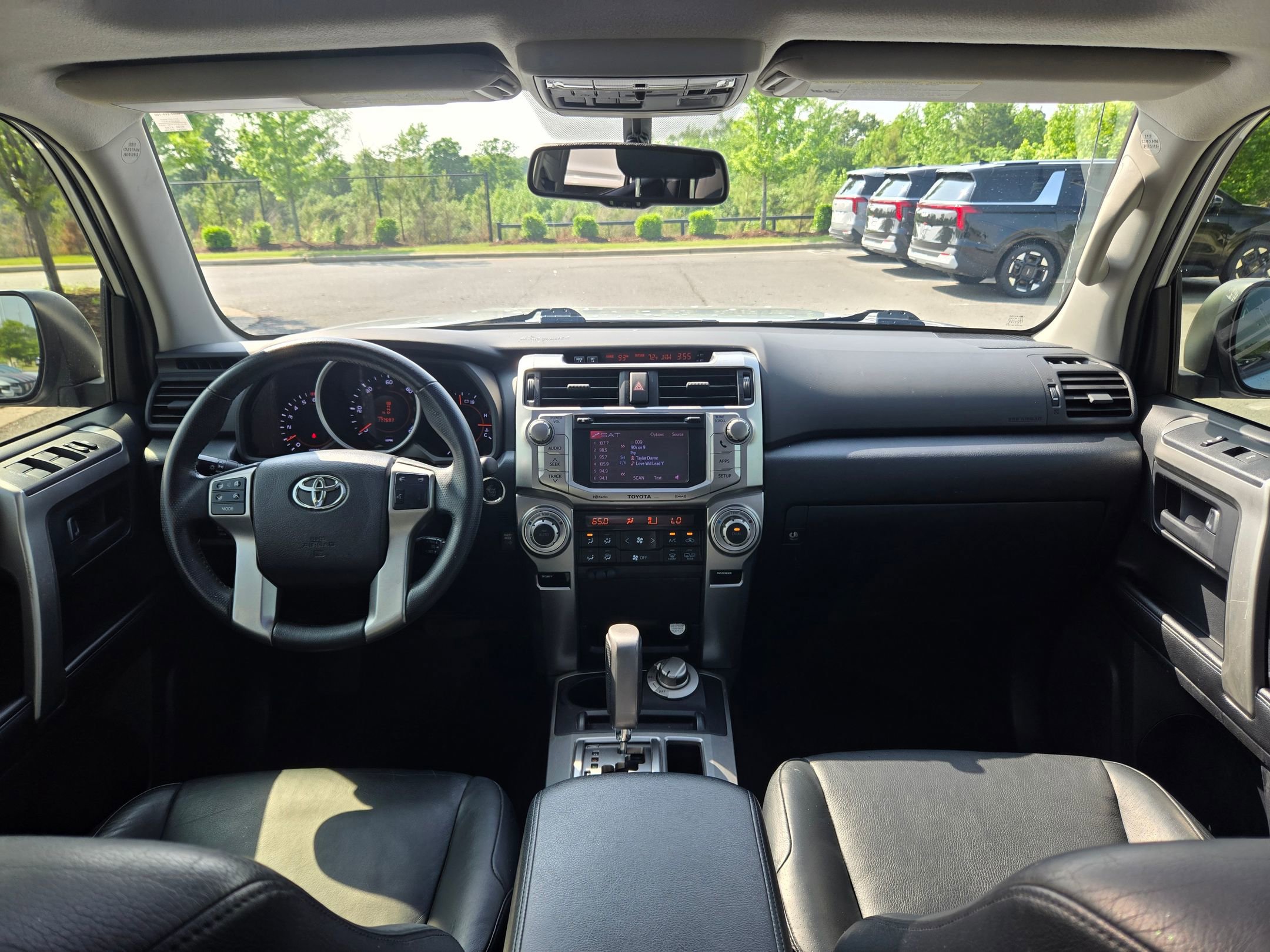 Used 2013 Toyota 4Runner Limited AWD/4WD image 10