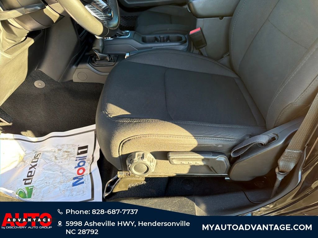 Used 2022 Jeep Gladiator Sport image 12