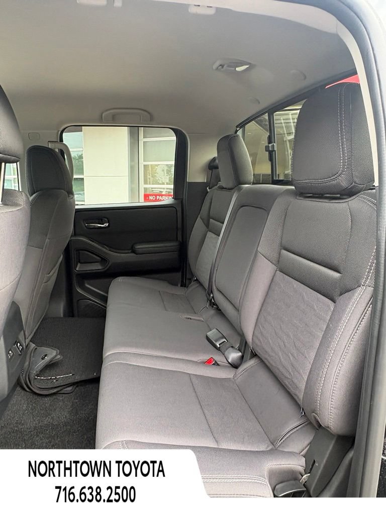Used 2023 Nissan Frontier SV w/ SV Convenience Package AWD/4WD image 16