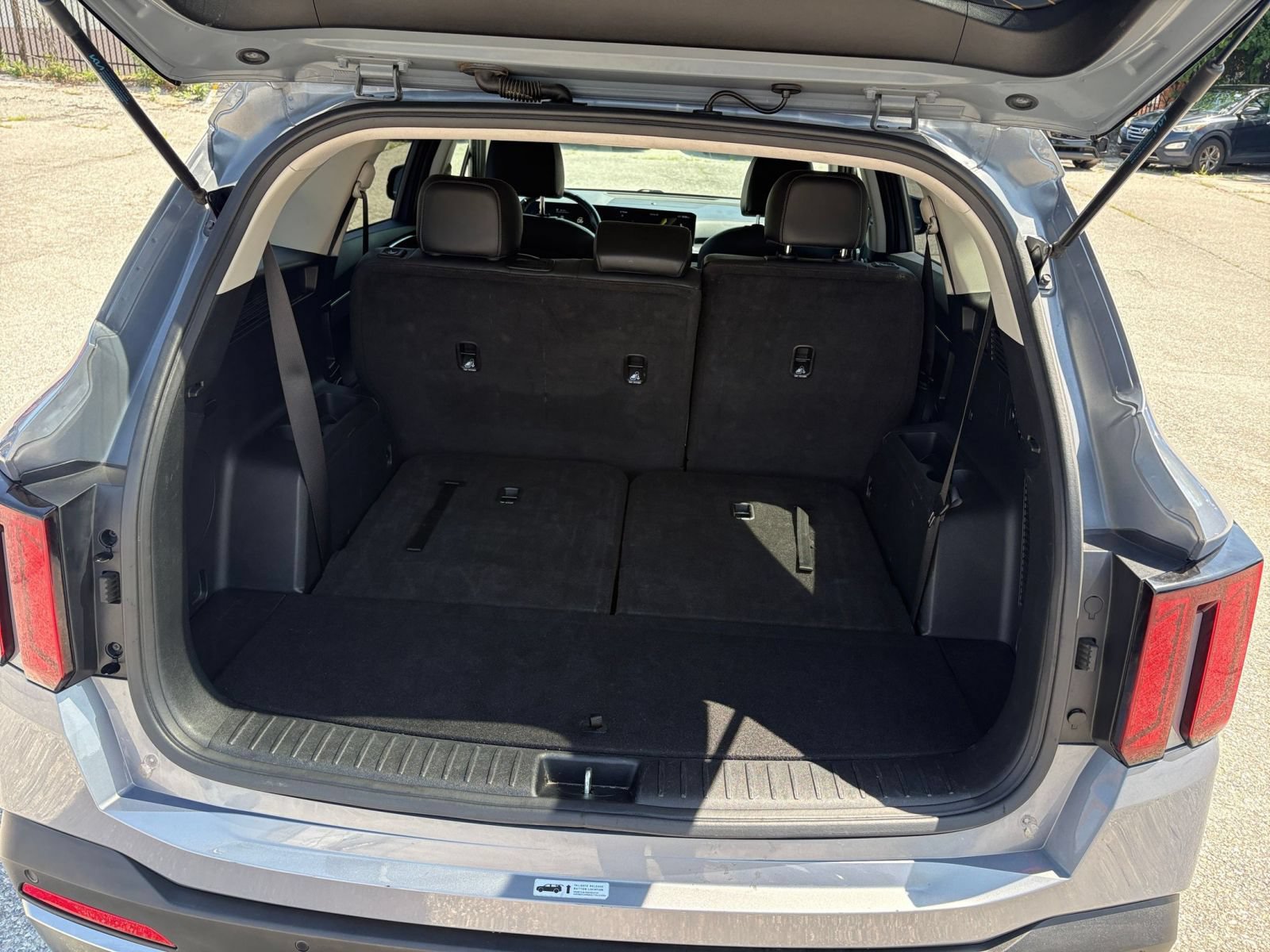 Used 2024 Kia Sorento S FWD image 34