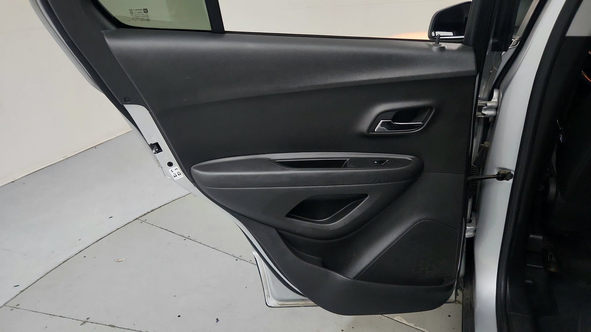 Certified 2019 Chevrolet Trax LT w/ LT Convenience Package AWD/4WD image 22