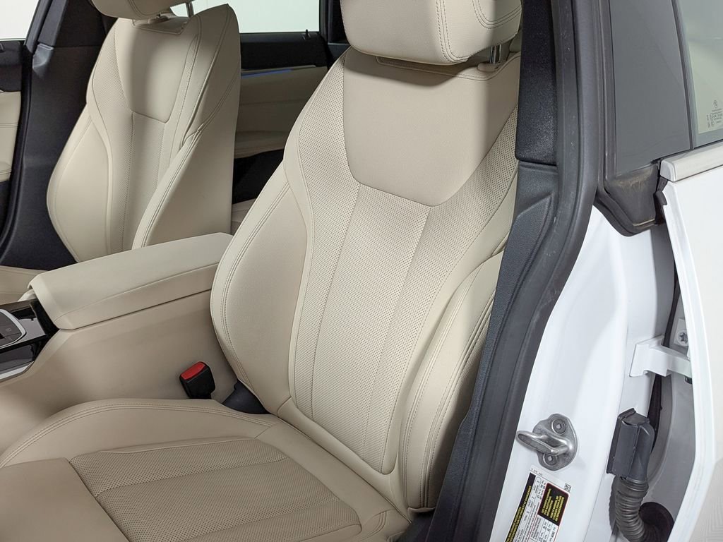 Certified 2023 BMW i4 eDrive35 image 19