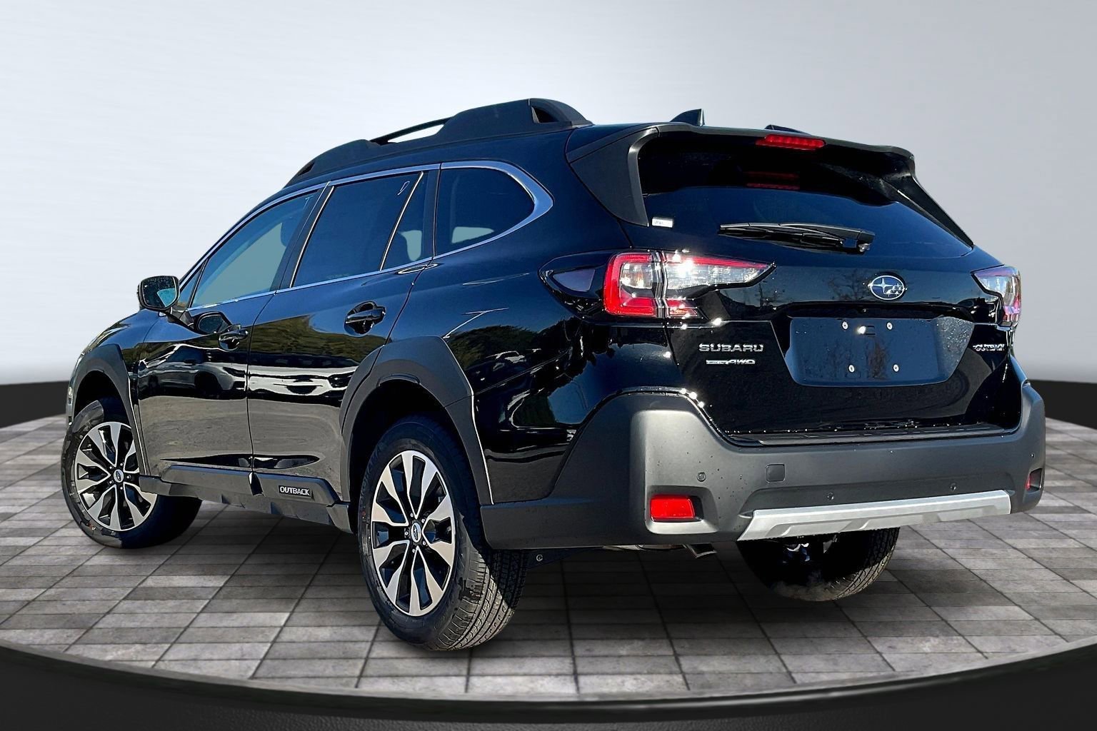 New 2025 Subaru Outback Limited image 3