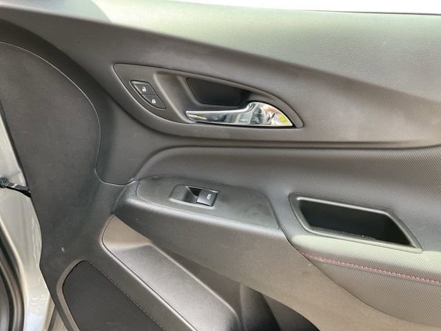 Used 2024 Chevrolet Equinox RS image 19