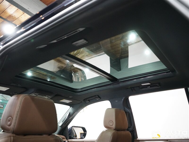 Used 2023 Chevrolet Tahoe High Country AWD/4WD image 35