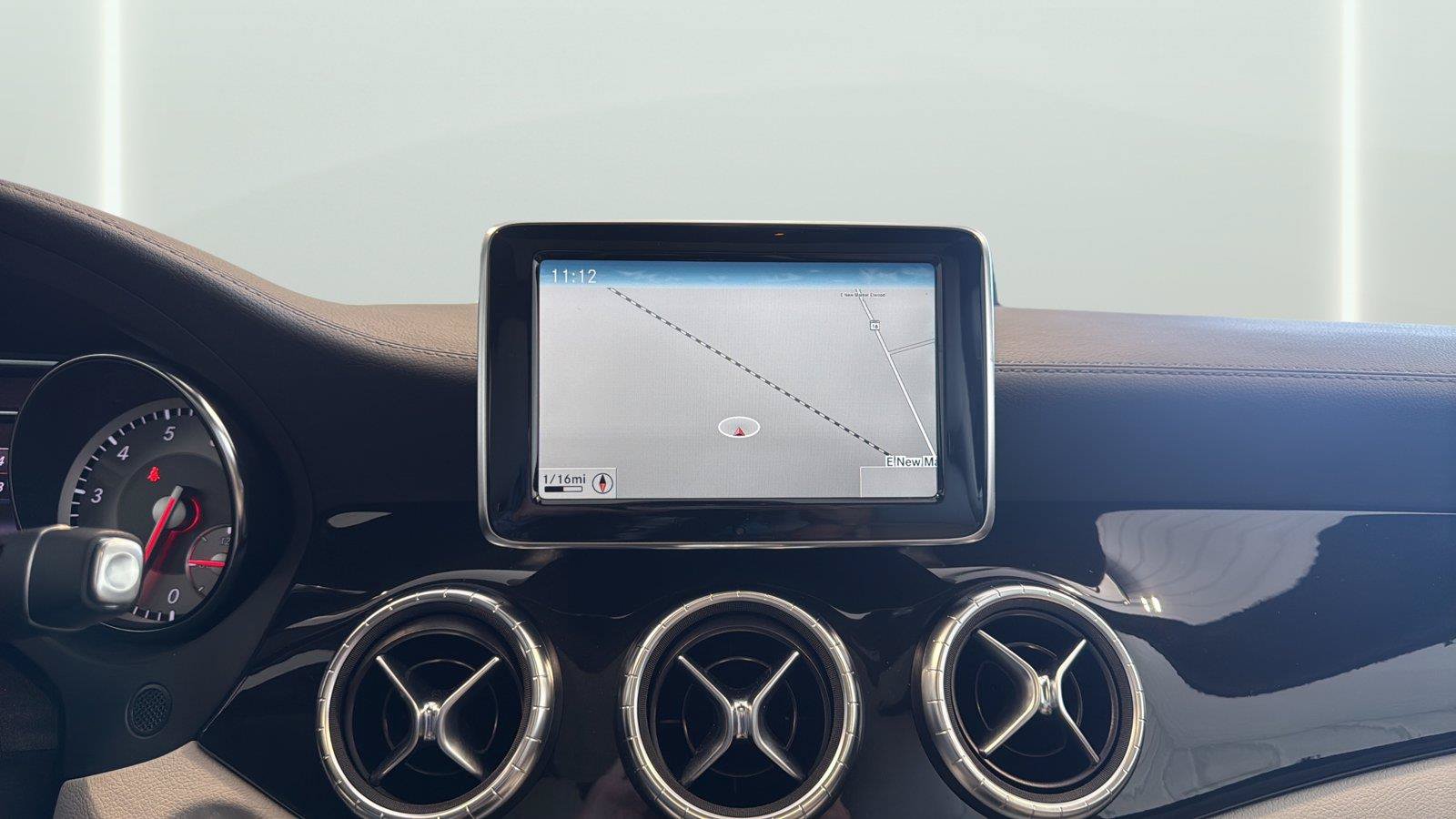 Used 2014 Mercedes-Benz CLA 250 image 20