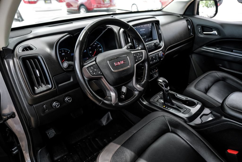 Used 2022 GMC Canyon AT4 AWD/4WD image 2