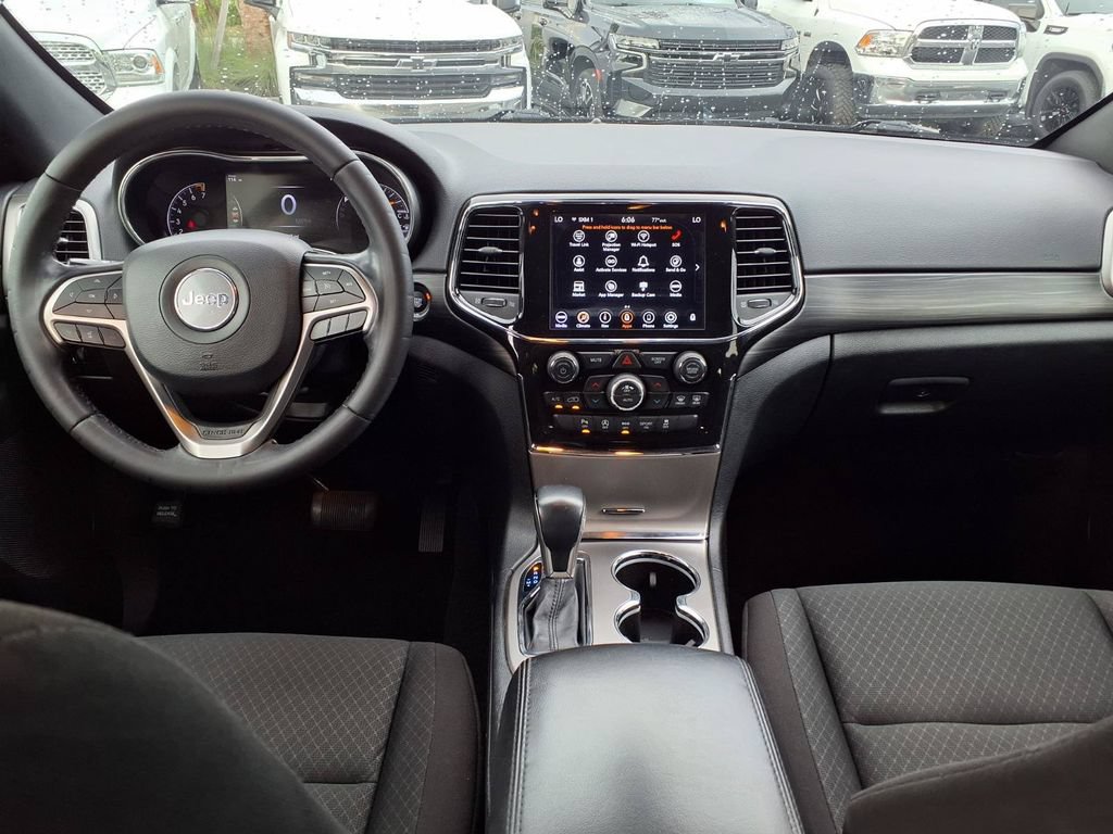 Used 2022 Jeep Grand Cherokee Laredo E RWD image 17