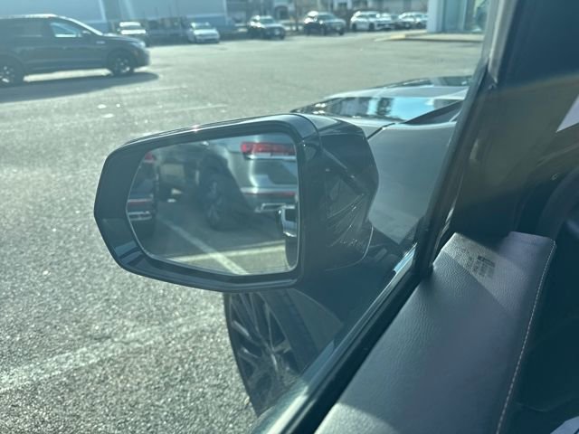 Used 2022 Cadillac XT4 Sport w/ Comfort Package image 14