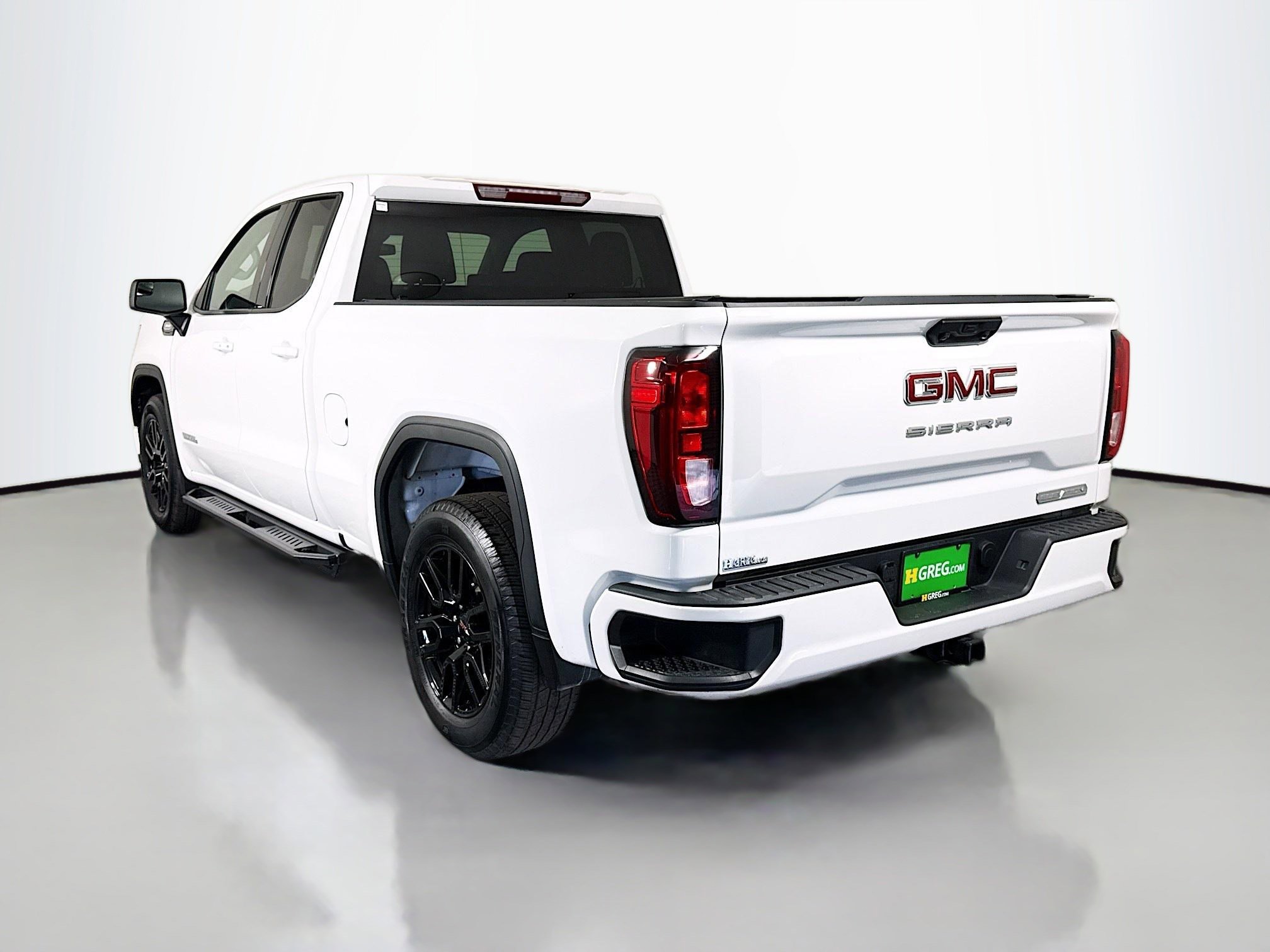 Used 2025 GMC Sierra 1500 Elevation RWD image 7