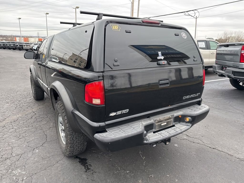 Used 2000 Chevrolet S10 Pickup LS w/ Preferred Equipment Group image 20
