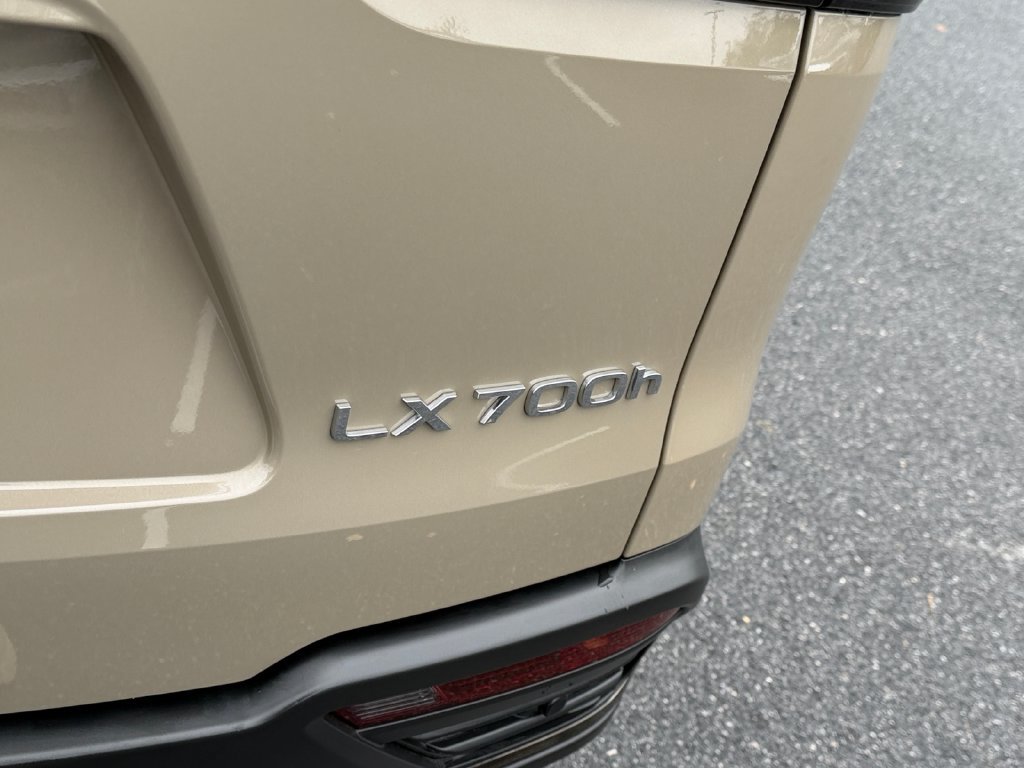 Certified 2025 Lexus LX 700h Overtrail AWD/4WD image 34