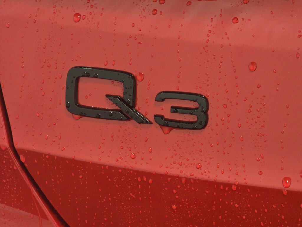 New 2025 Audi Q3 2.0T Premium image 21