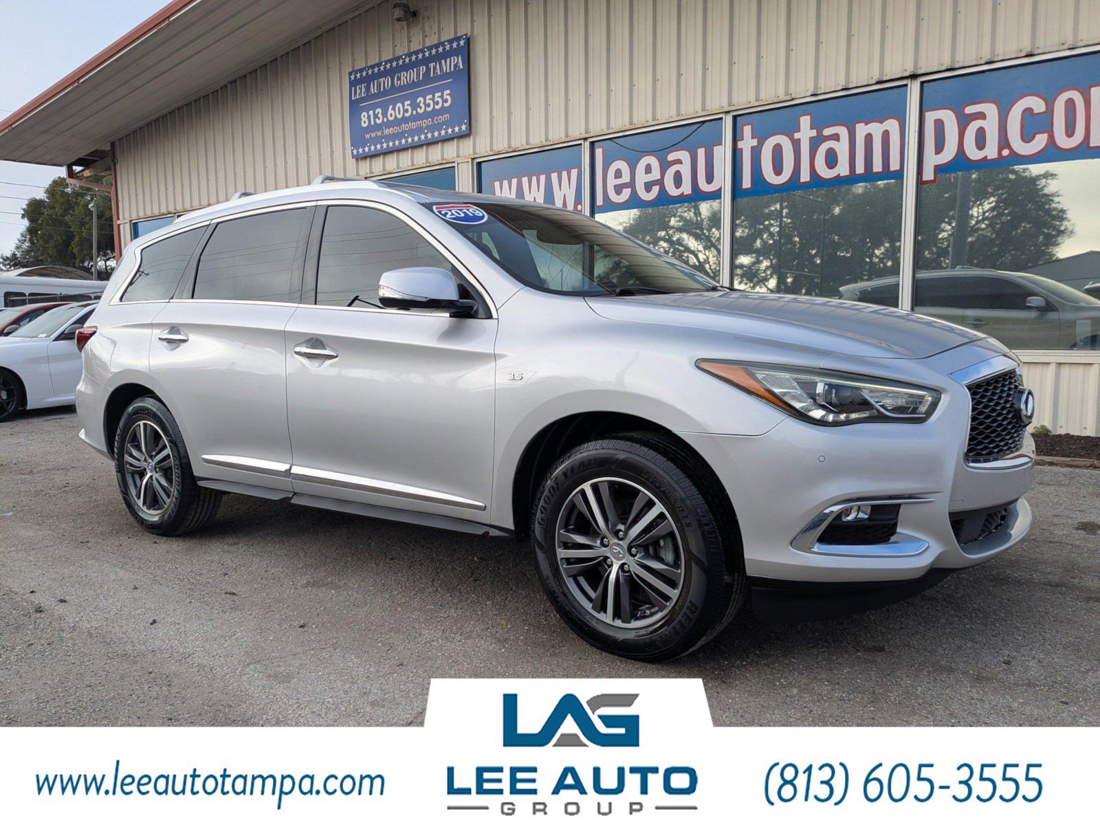 Used 2019 INFINITI QX60 Luxe w/ Essential Package image 1