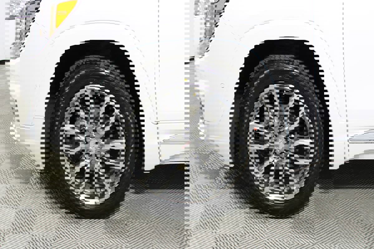 Used 2022 GMC Terrain Denali w/ Denali Premium Package image 4