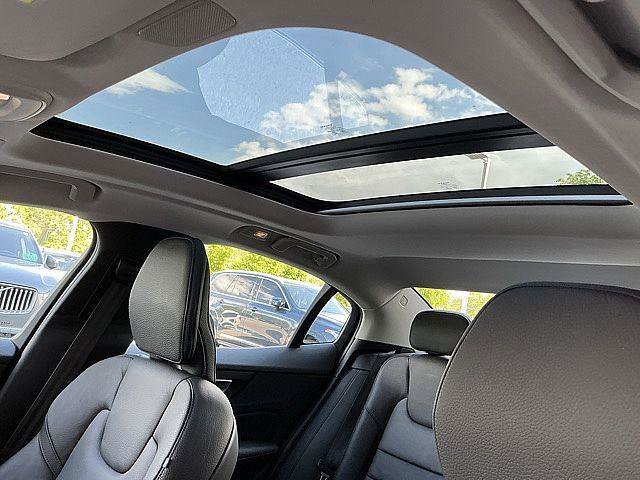 Certified 2023 Volvo S60 B5 Plus w/ Climate Package FWD image 18