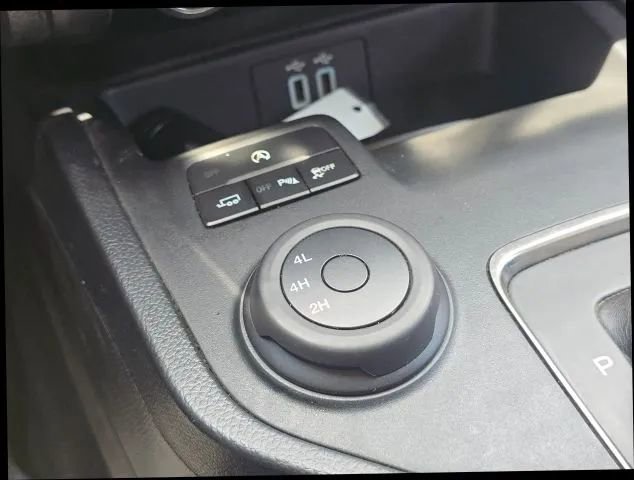 Used 2019 Ford Ranger Lariat w/ Equipment Group 501A Mid AWD/4WD image 28