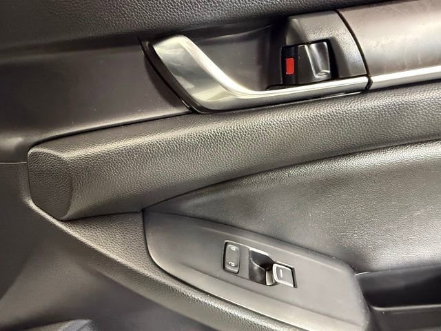 Used 2019 Honda Accord EX image 34