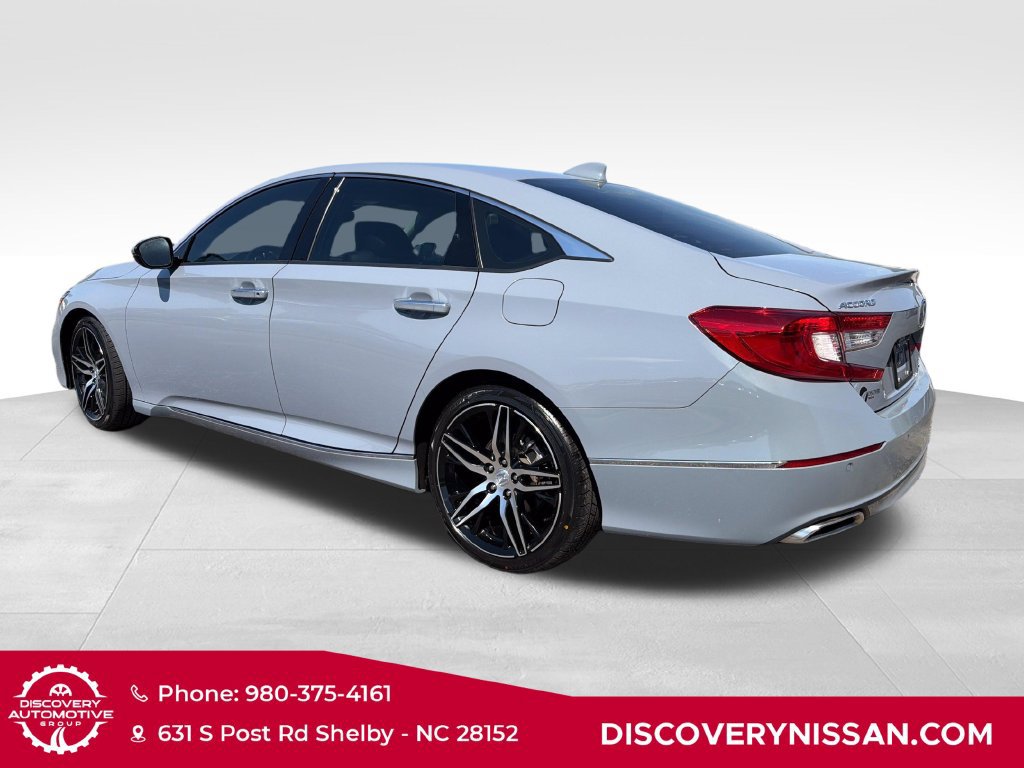 Used 2021 Honda Accord Touring image 8
