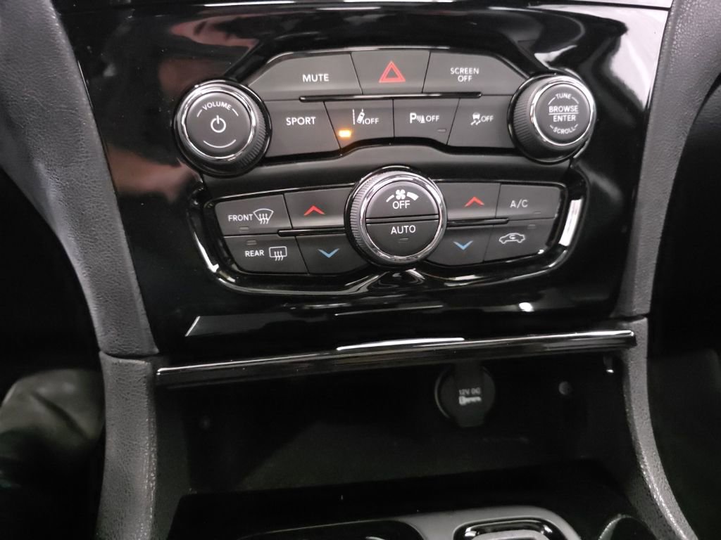 Used 2017 Chrysler 300 S w/ 300S Premium Group AWD/4WD image 20