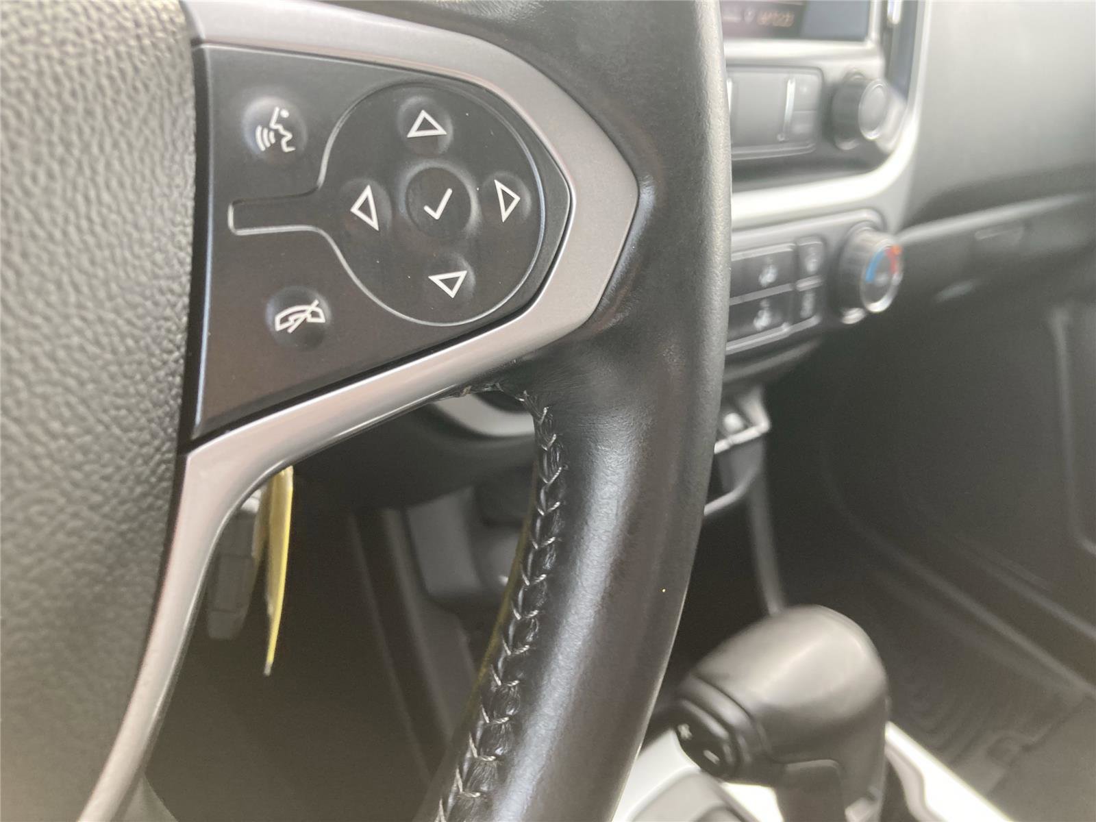 Used 2021 Chevrolet Colorado LT w/ LT Convenience Package image 18