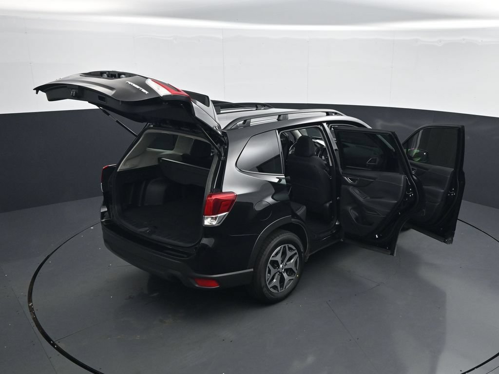 Used 2024 Subaru Forester Premium AWD/4WD image 44