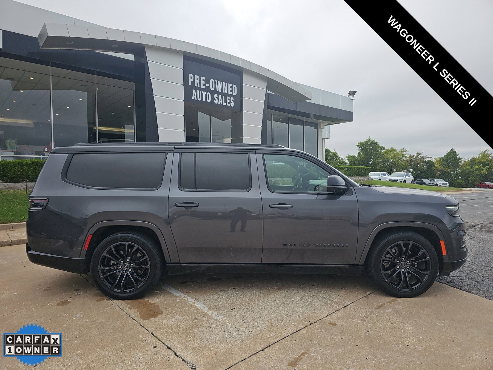 Used 2024 Jeep Grand Wagoneer L Series II w/ Quick Order Packagew 28T AWD/4WD image 2