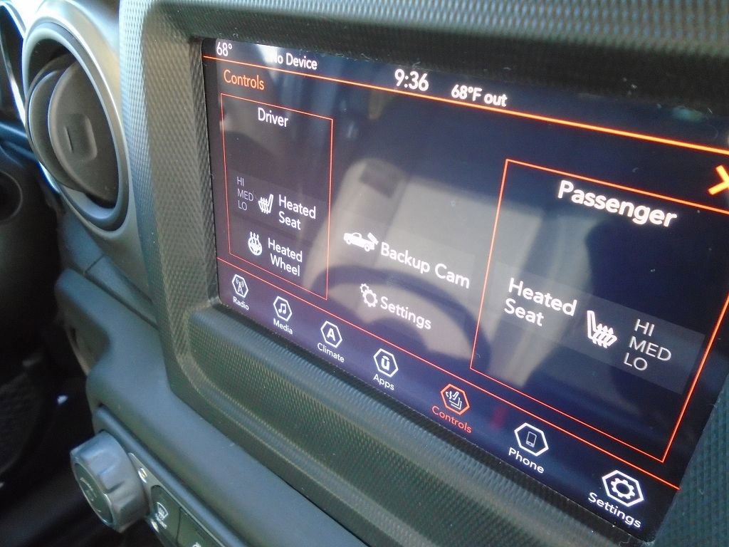 Certified 2021 Jeep Gladiator Willys image 20