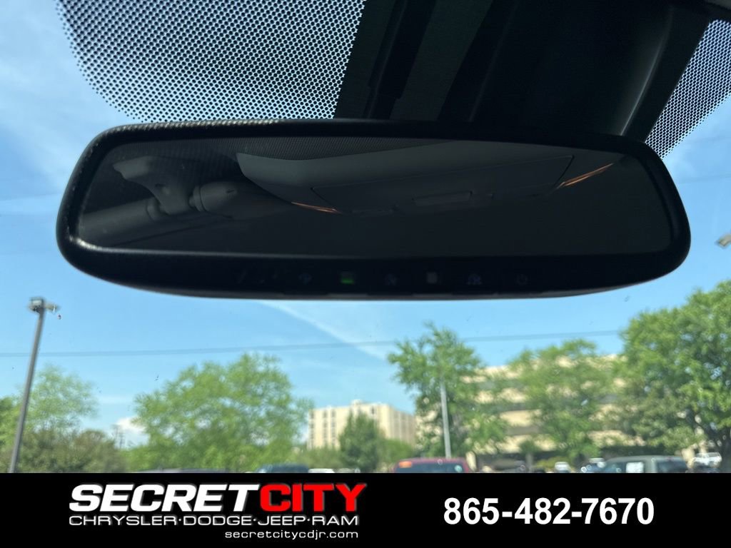 Used 2021 Toyota Tundra Limited w/ Limited Premium Package AWD/4WD image 46