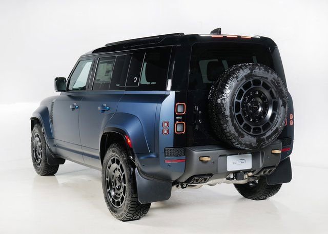 New 2026 Land Rover Defender 110 OCTA AWD/4WD image 31