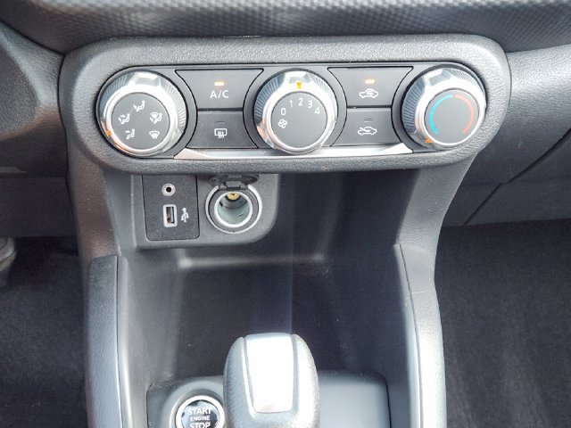 Used 2025 Nissan Kicks Play S FWD image 21