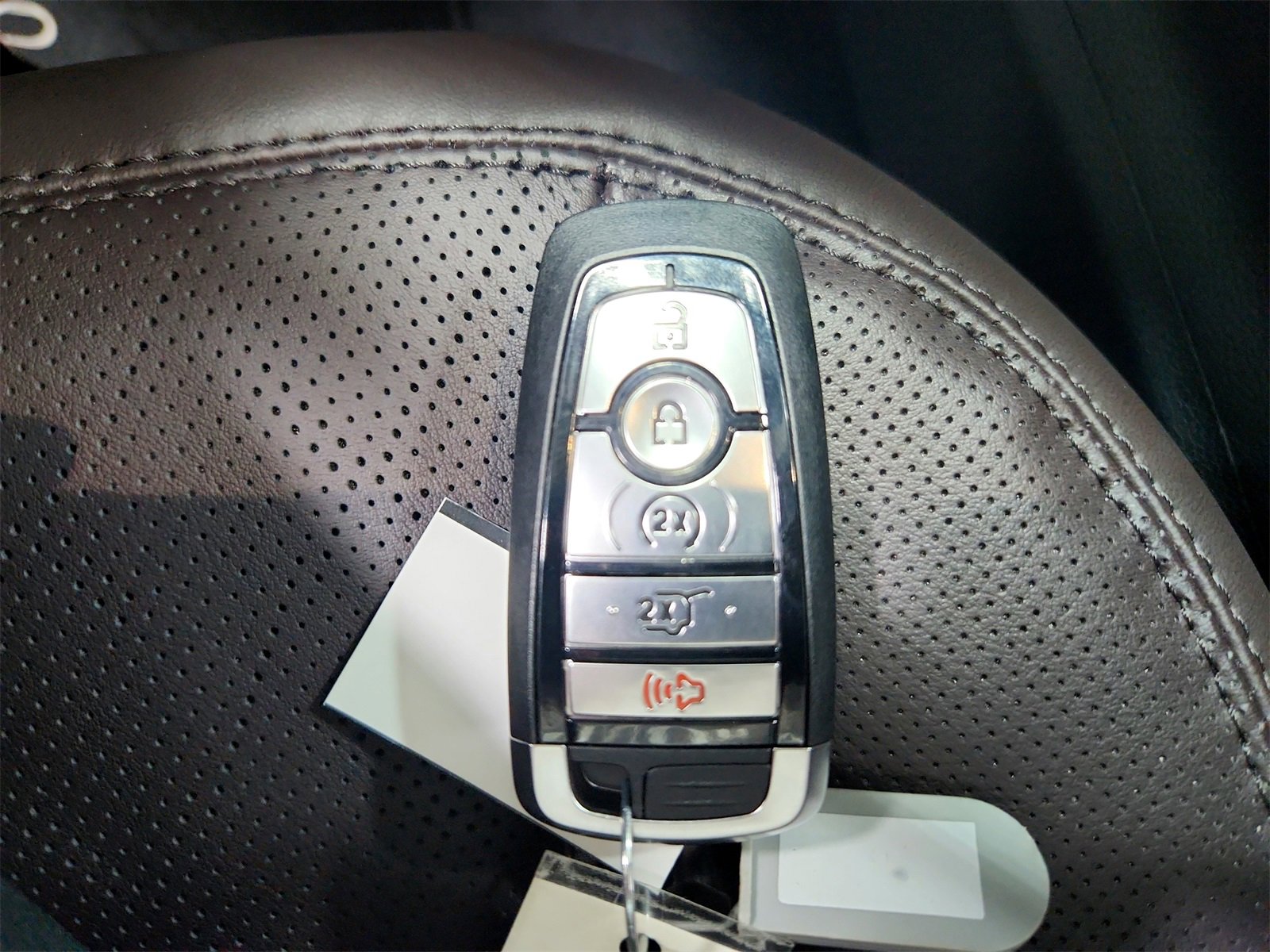 New 2026 Ford Explorer Platinum image 32