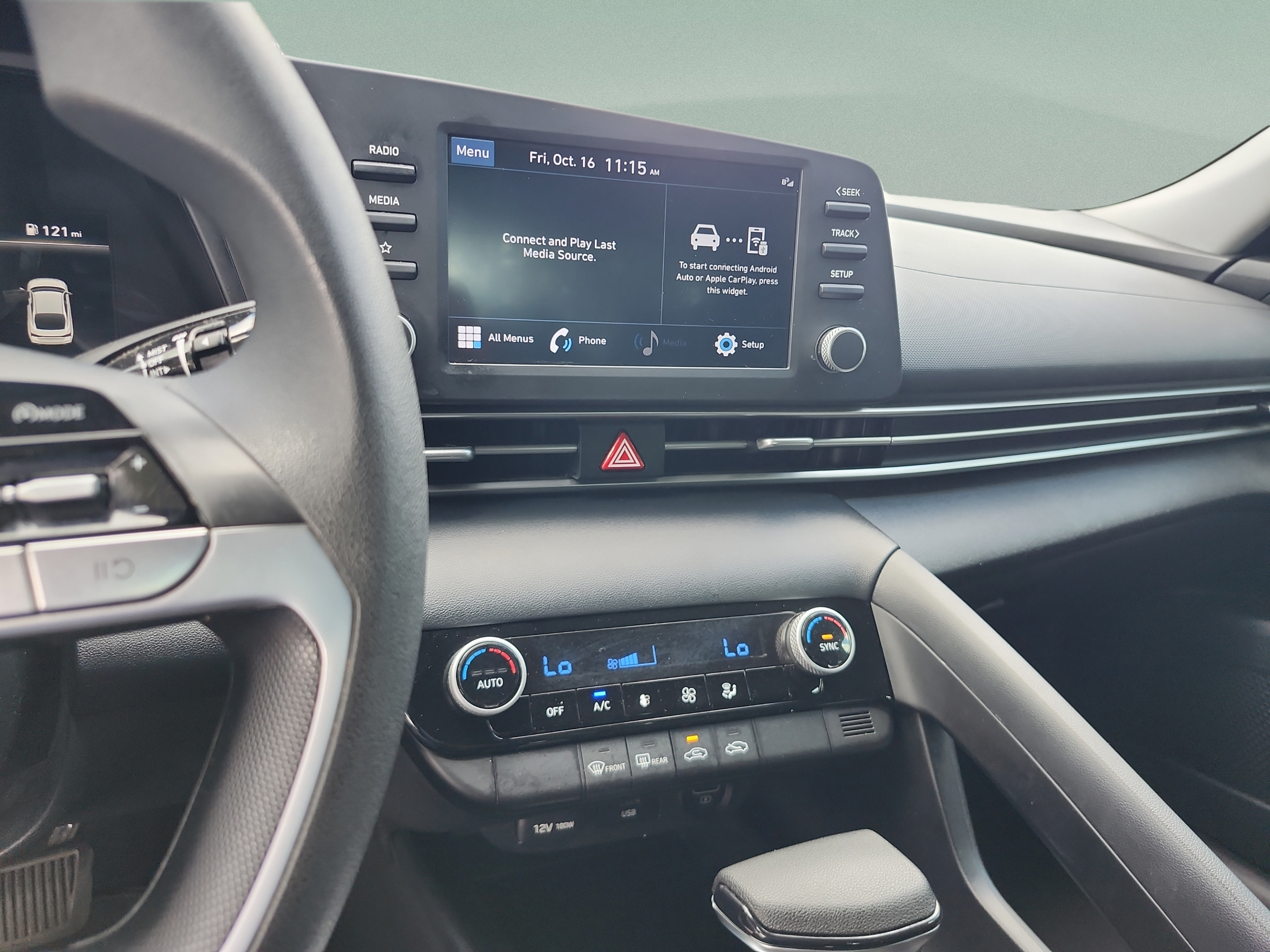 Used 2021 Hyundai Elantra SEL FWD image 11