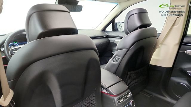 Used 2025 Genesis Electrified GV70 w/ Prestige Package AWD/4WD image 31