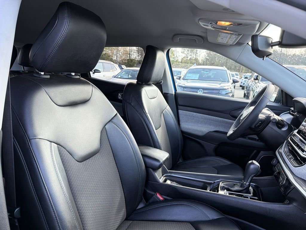 Used 2022 Jeep Compass Latitude image 17