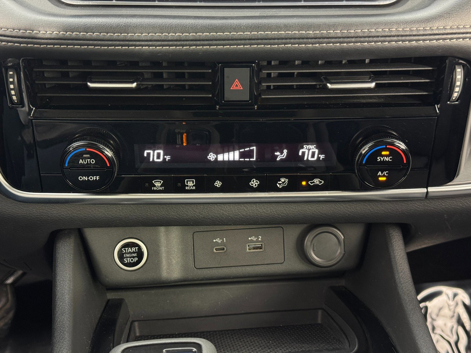 Used 2022 Nissan Rogue SV image 24