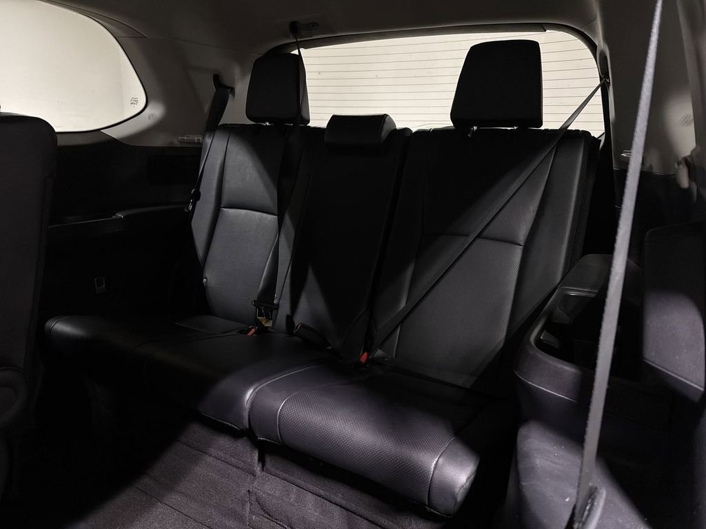 Used 2025 Toyota Grand Highlander FWD image 24