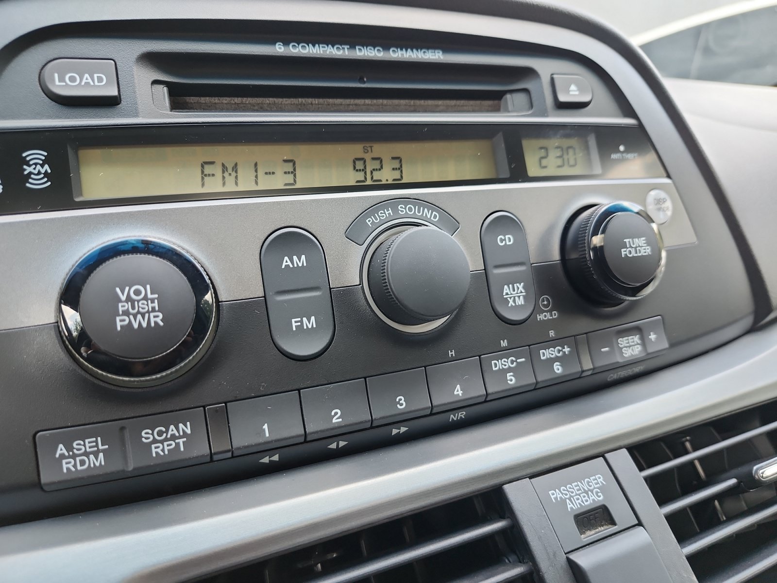 Used 2010 Honda Odyssey EX-L image 19