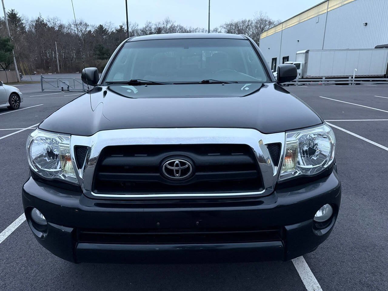 Used 2010 Toyota Tacoma 4x4 Double Cab image 2