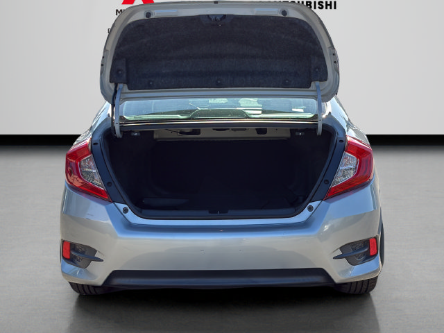 Used 2016 Honda Civic Touring image 9