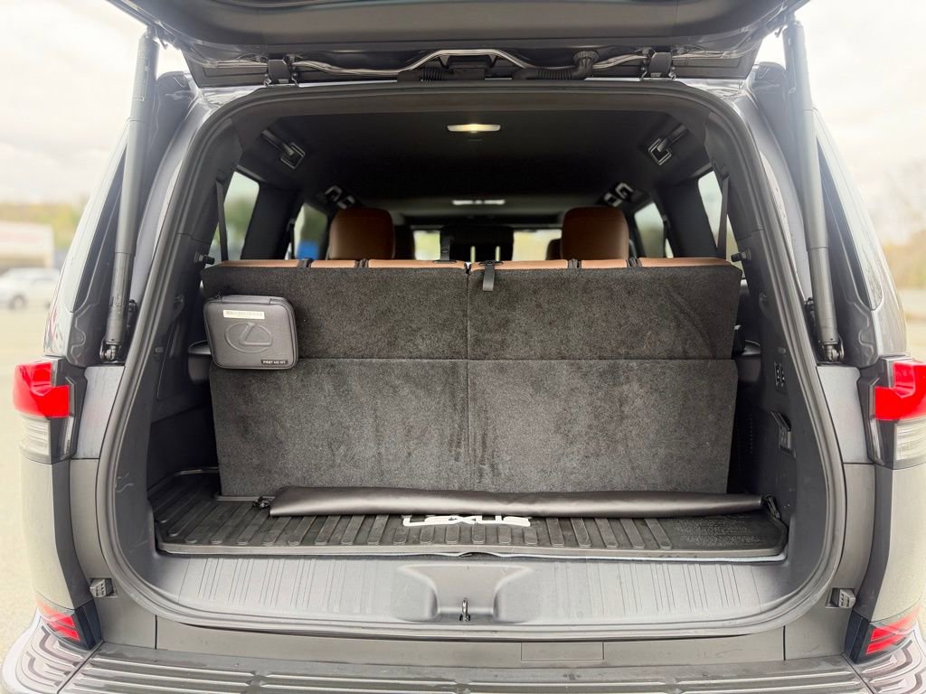 Used 2024 Lexus GX 550 w/ Accessory Package (Z1) image 6