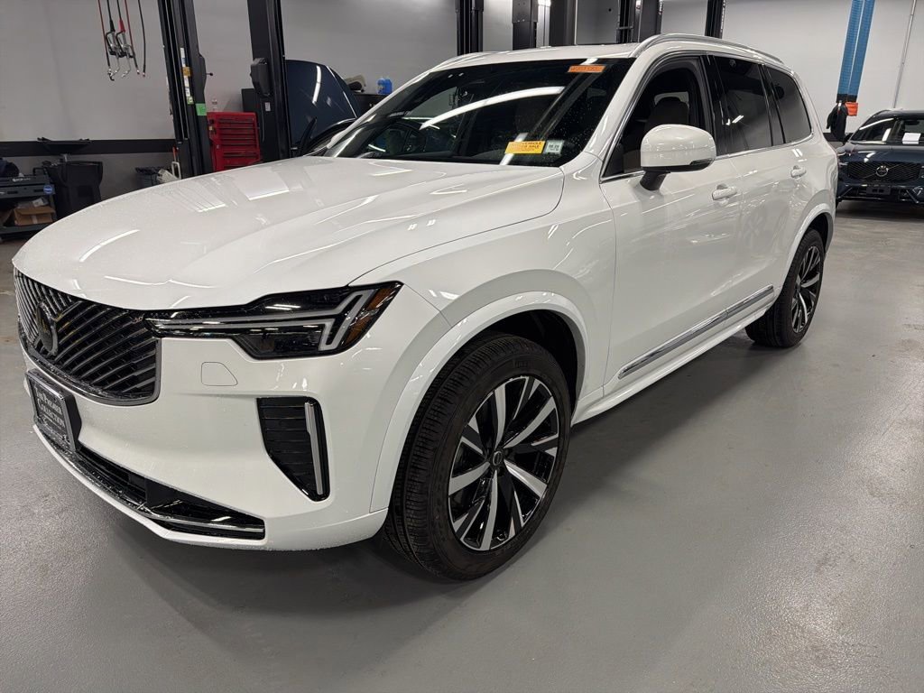 Used 2026 Volvo XC90 B5 Core w/ Protection Package