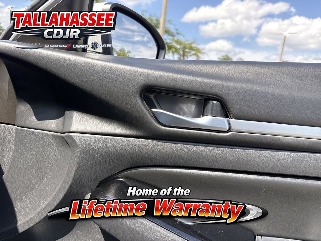 Used 2023 Nissan Altima 2.5 SV FWD image 30