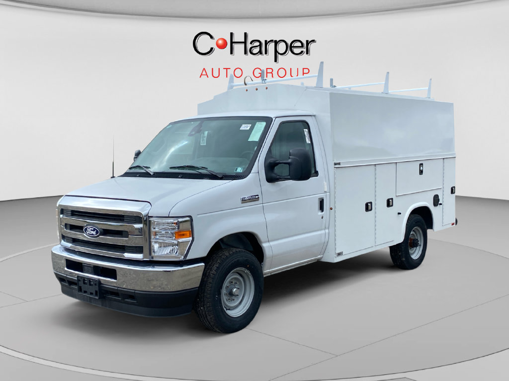 New 2026 Ford E-350 and Econoline 350 Super Duty w/ Power Equipment Group RWD image 7