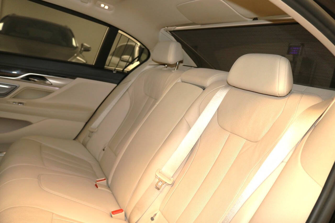 Used 2016 BMW 740i RWD image 87