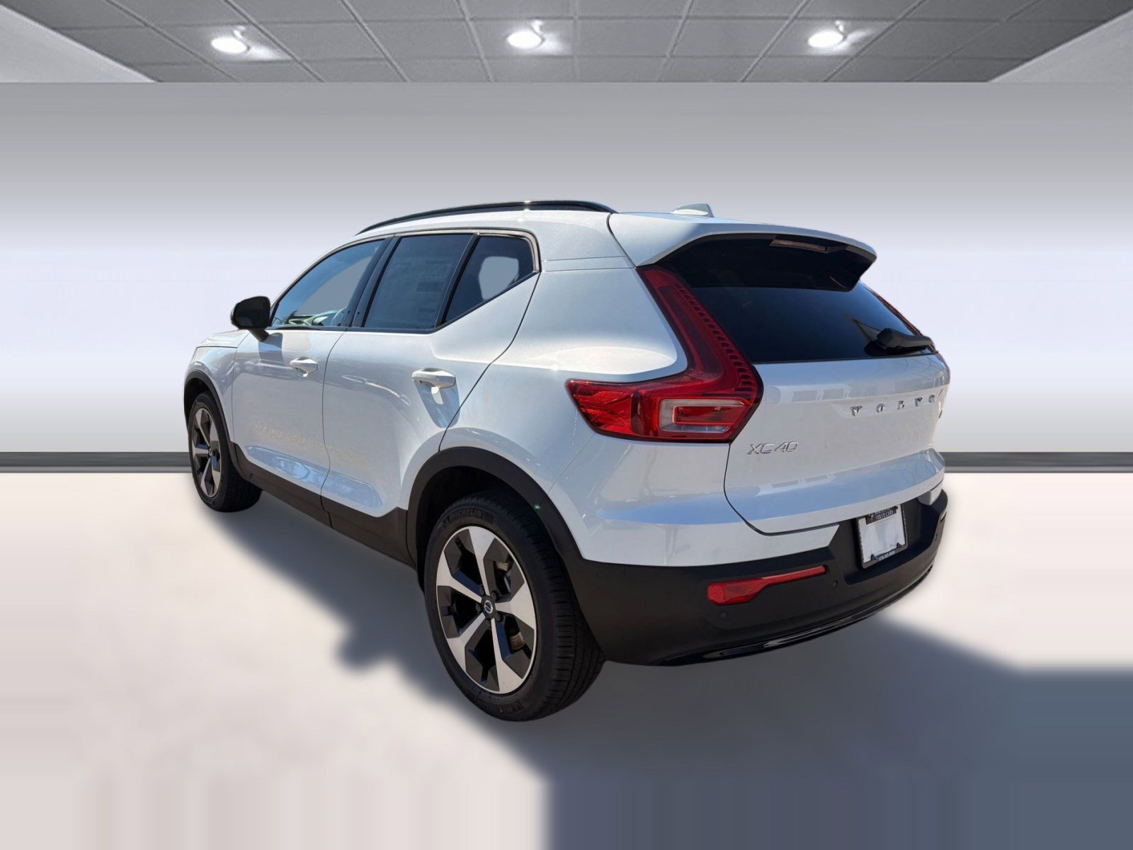 New 2026 Volvo XC40 B4 Plus w/ Climate Package image 3