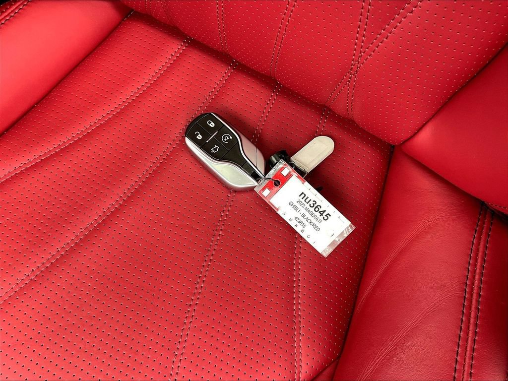 Used 2023 Maserati Ghibli Modena Q4 AWD/4WD image 34