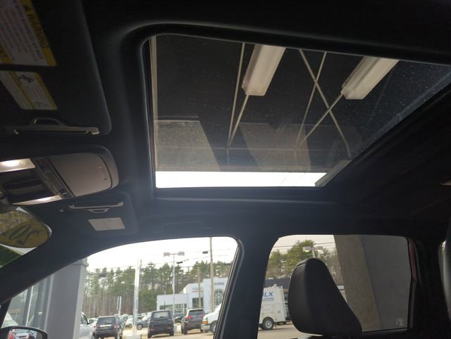 Used 2025 Subaru Forester Limited image 29